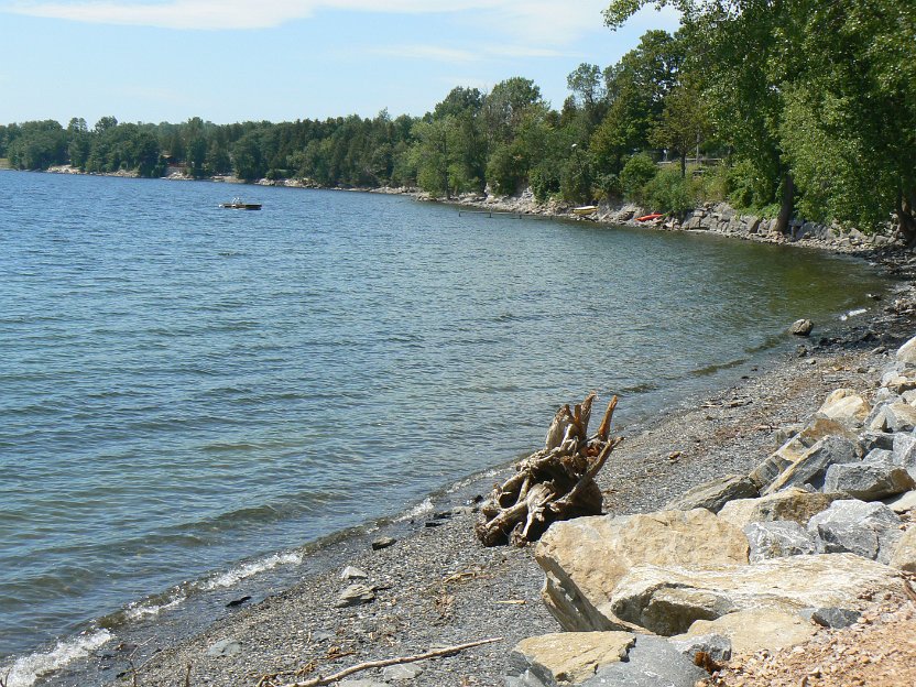 058-Lake Champlain area-moored platform.jpg